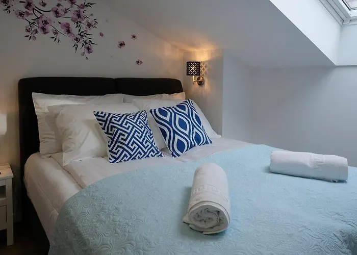 La Corte Di Kate Vila *