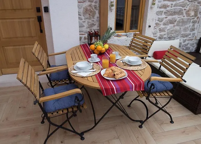 La Corte Di Kate Biograd Na Moru