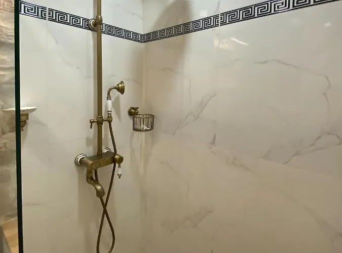 La Corte Di Kate Vila