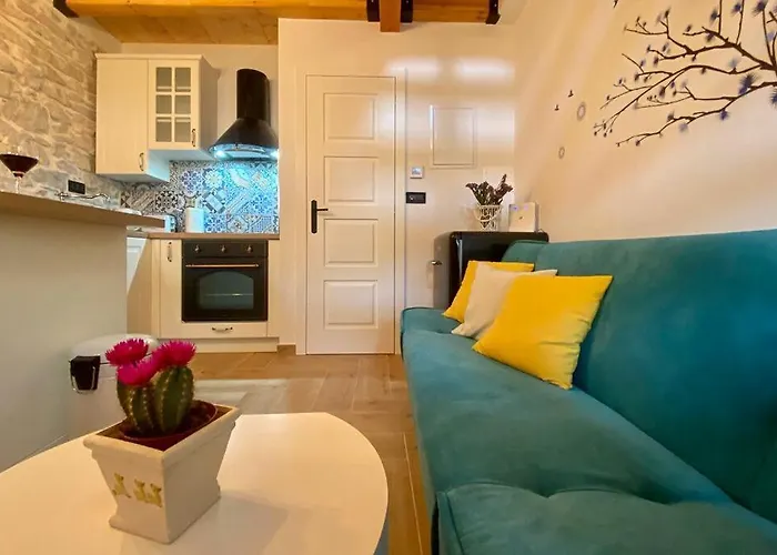 La Corte Di Kate Vila *